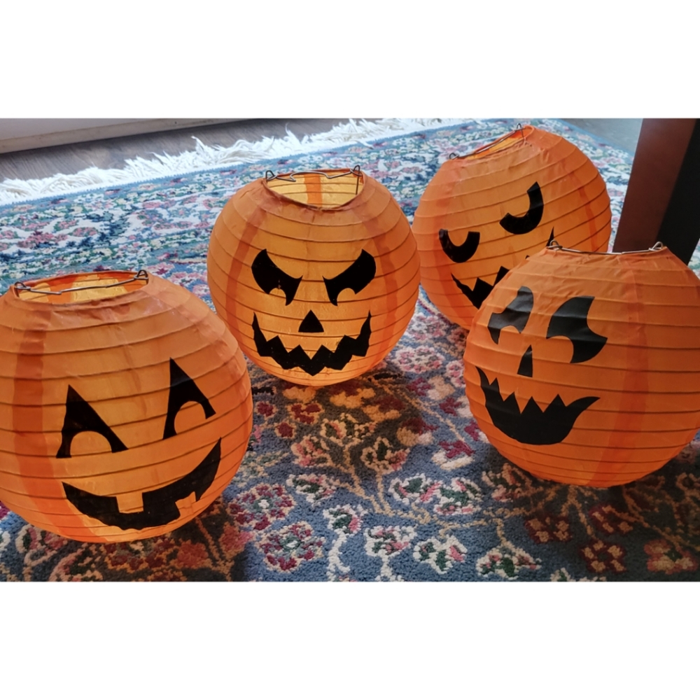 Pumpkin Latern Lighted Pole - Picture 12 of 13